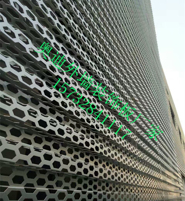 ˹³4sǽװΰ@µǽװ峧